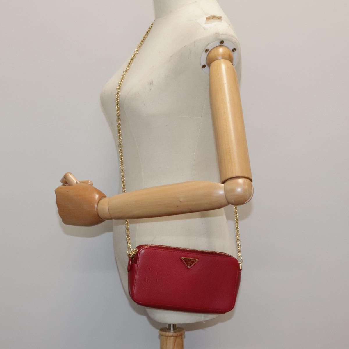 Prada Saffiano Red Calfskin Shoulder Bag (Pre-Owned) Size ONE SIZE - 20 Thumbnail