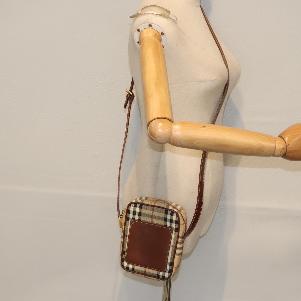 Burberry Nova Check Beige Leather Shoulder Bag (Pre-Owned) Size ONE SIZE - 16 Thumbnail