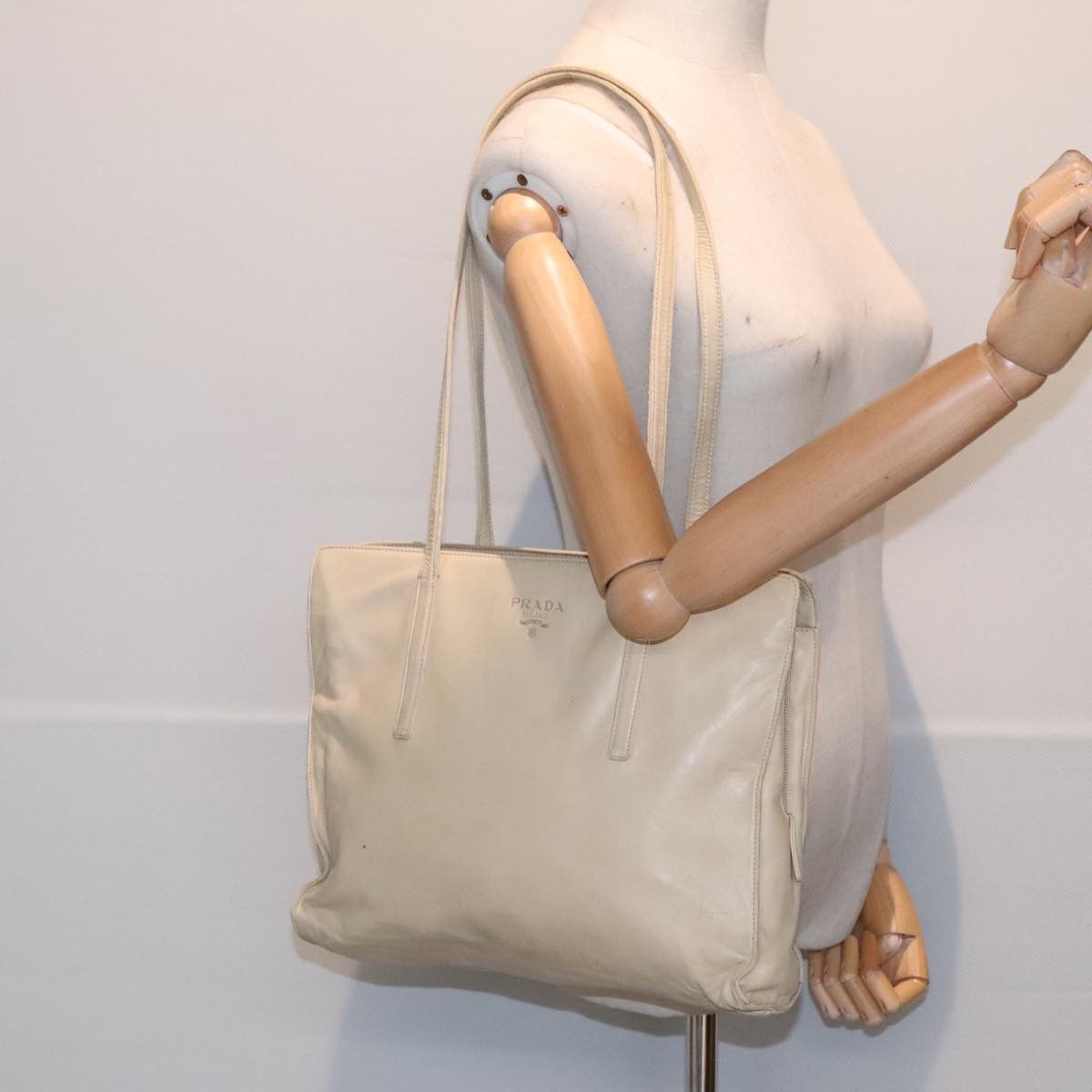 Prada Beige Leather Shoulder Bag (Pre-Owned) Size ONE SIZE - 16 Thumbnail