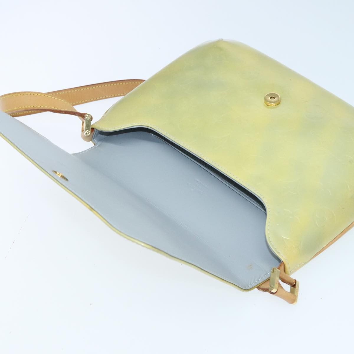 Louis Vuitton Thompson Street Green Patent Leather Shoulder Bag Size ONE SIZE - 18 Thumbnail