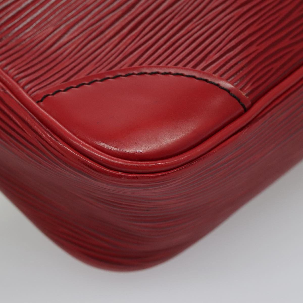 Louis Vuitton Trocadero 23 Red Leather Shoulder Bag (Pre-Owned) Size ONE SIZE - 8 Thumbnail