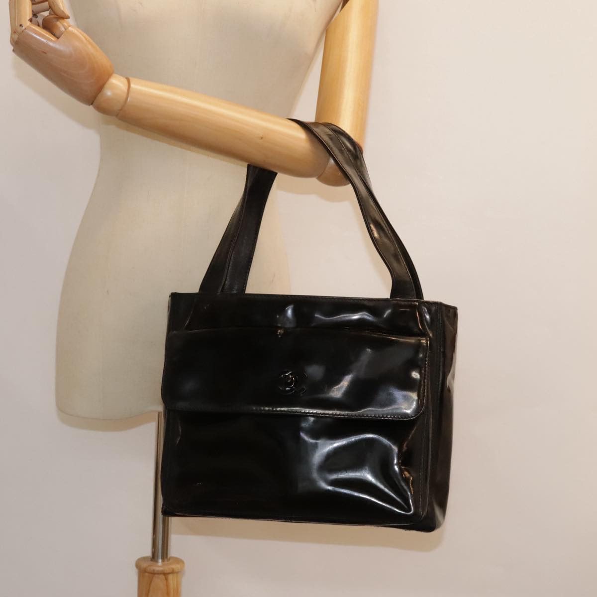 Chanel Coco Mark Black Patent Leather Tote Bag (Pre-Owned) Size ONE SIZE - 11 Thumbnail