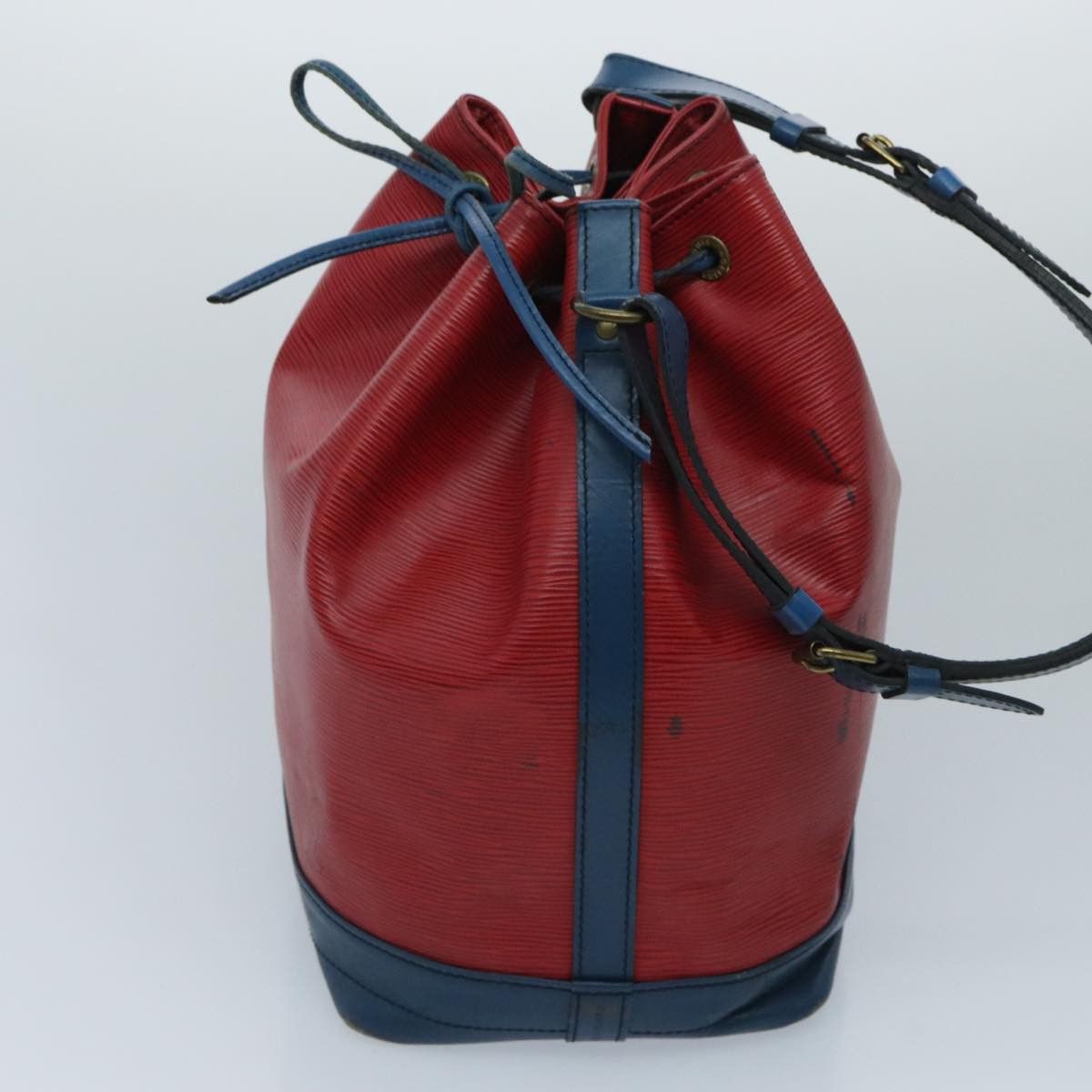 Louis Vuitton Noe Red Leather Shoulder Bag (Pre-Owned) Size ONE SIZE - 3 Thumbnail