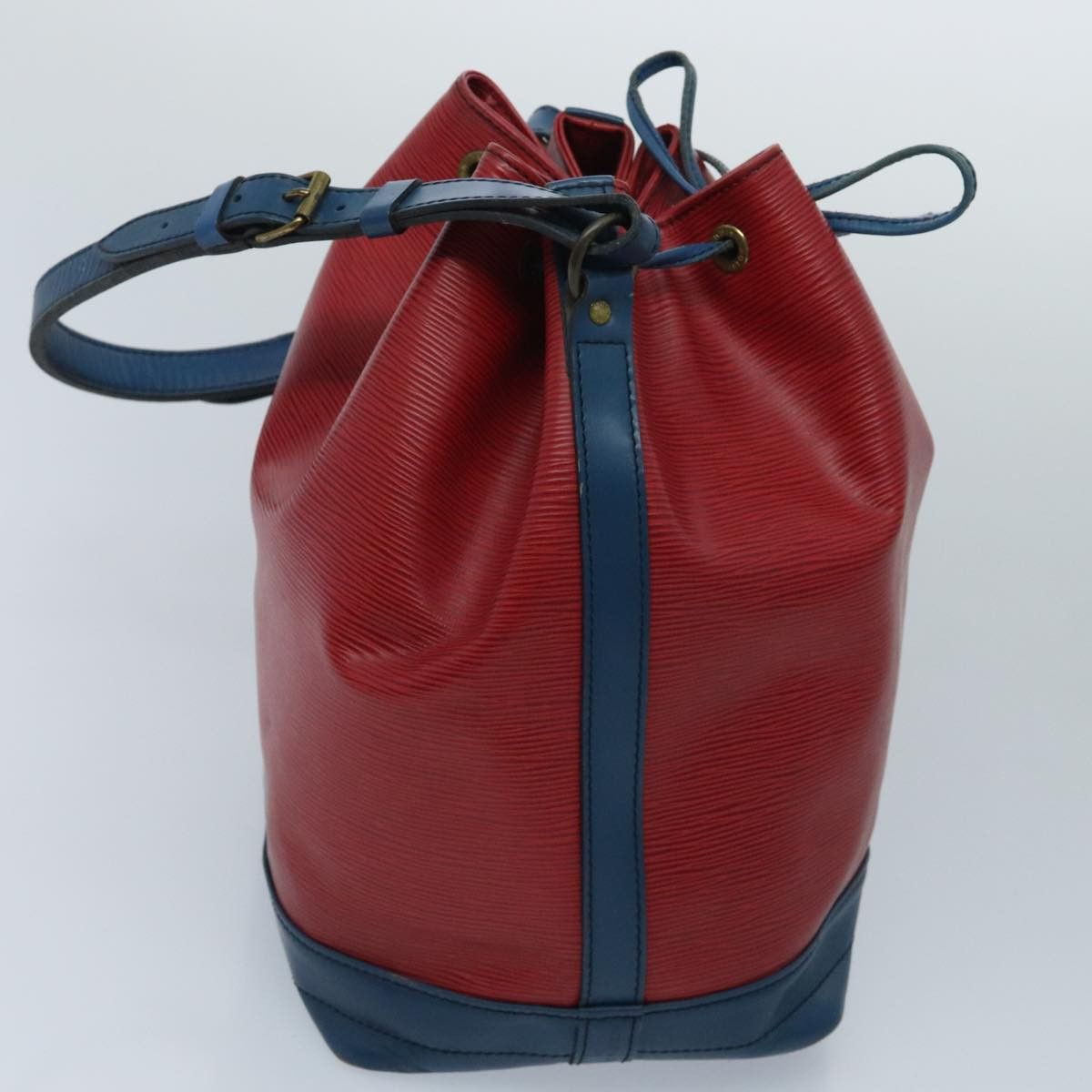 Louis Vuitton Noe Red Leather Shoulder Bag (Pre-Owned) Size ONE SIZE - 4 Thumbnail