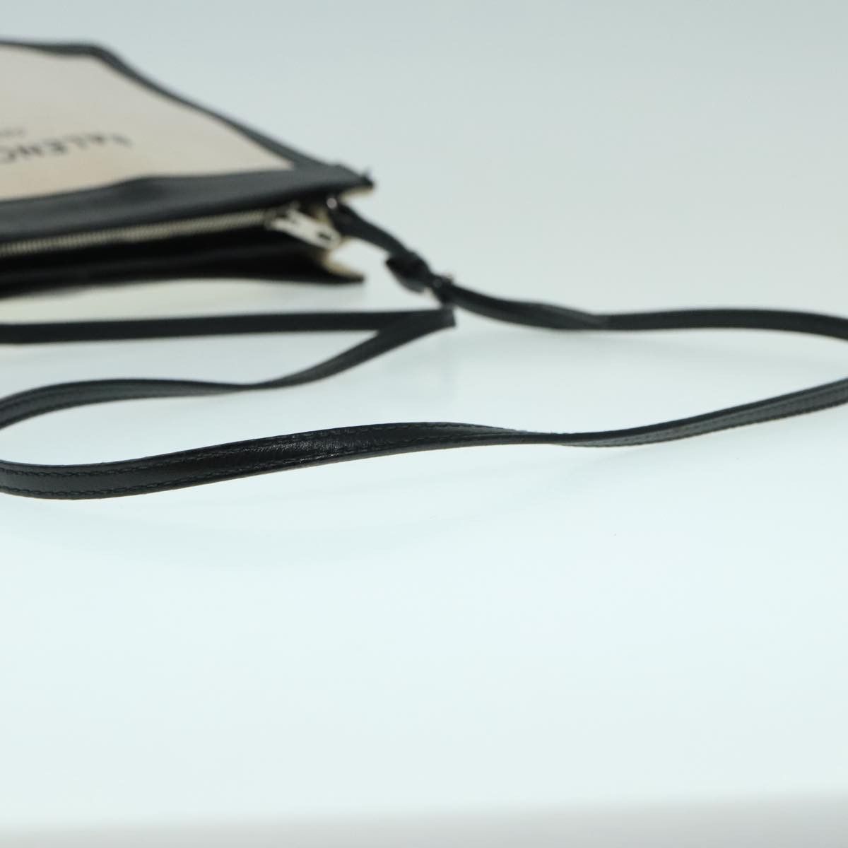 Balenciaga Beige Canvas Shoulder Bag (Pre-Owned) Size ONE SIZE - 5 Thumbnail