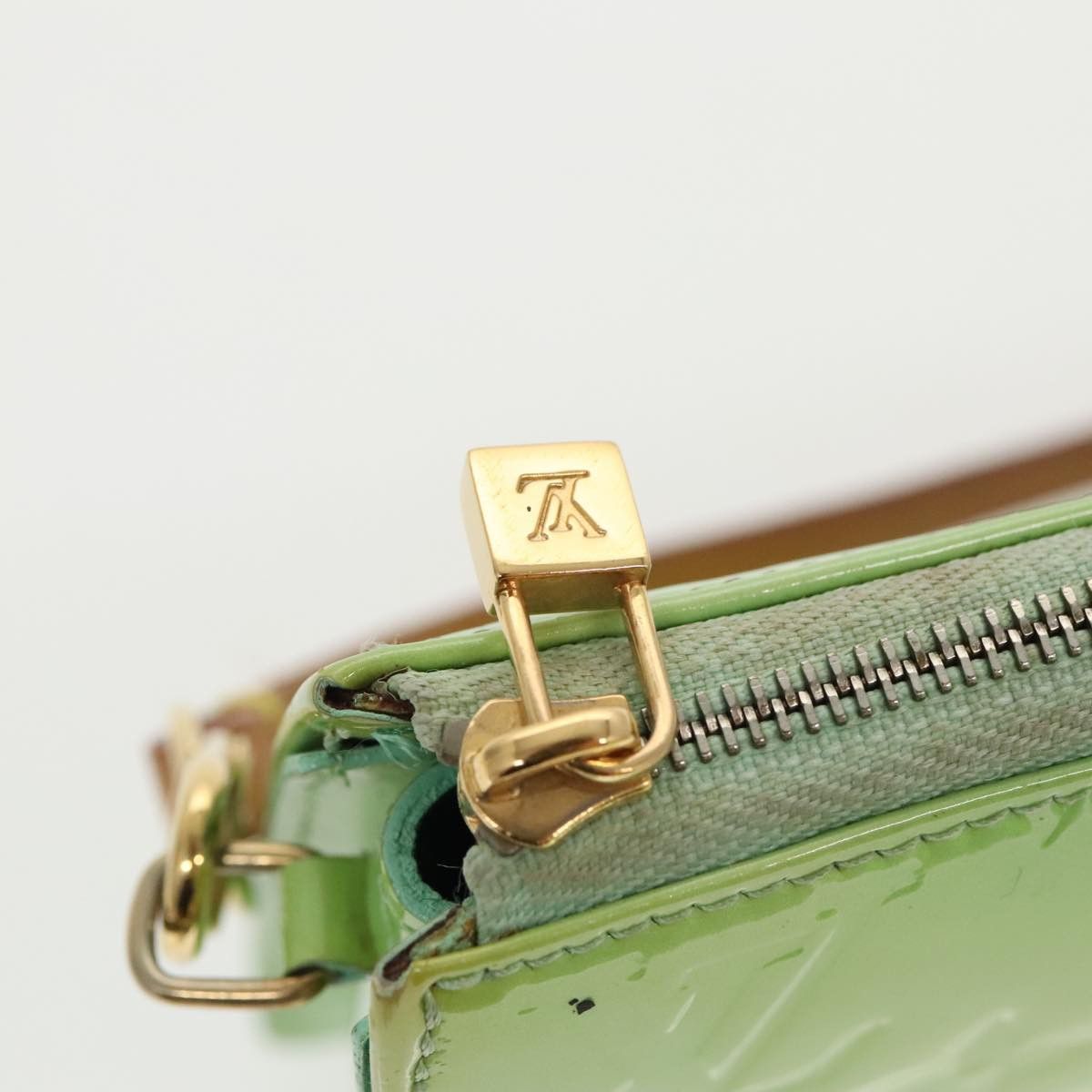 Louis Vuitton Lexington Green Patent Leather Clutch Bag (Pre-Owned) Size ONE SIZE - 12 Thumbnail
