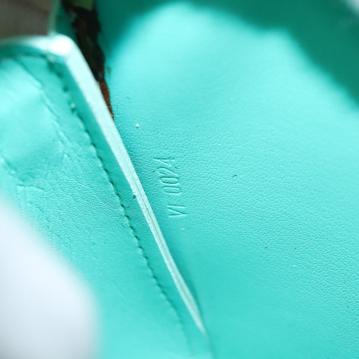 Louis Vuitton Lexington Green Patent Leather Clutch Bag (Pre-Owned) Size ONE SIZE - 14 Thumbnail