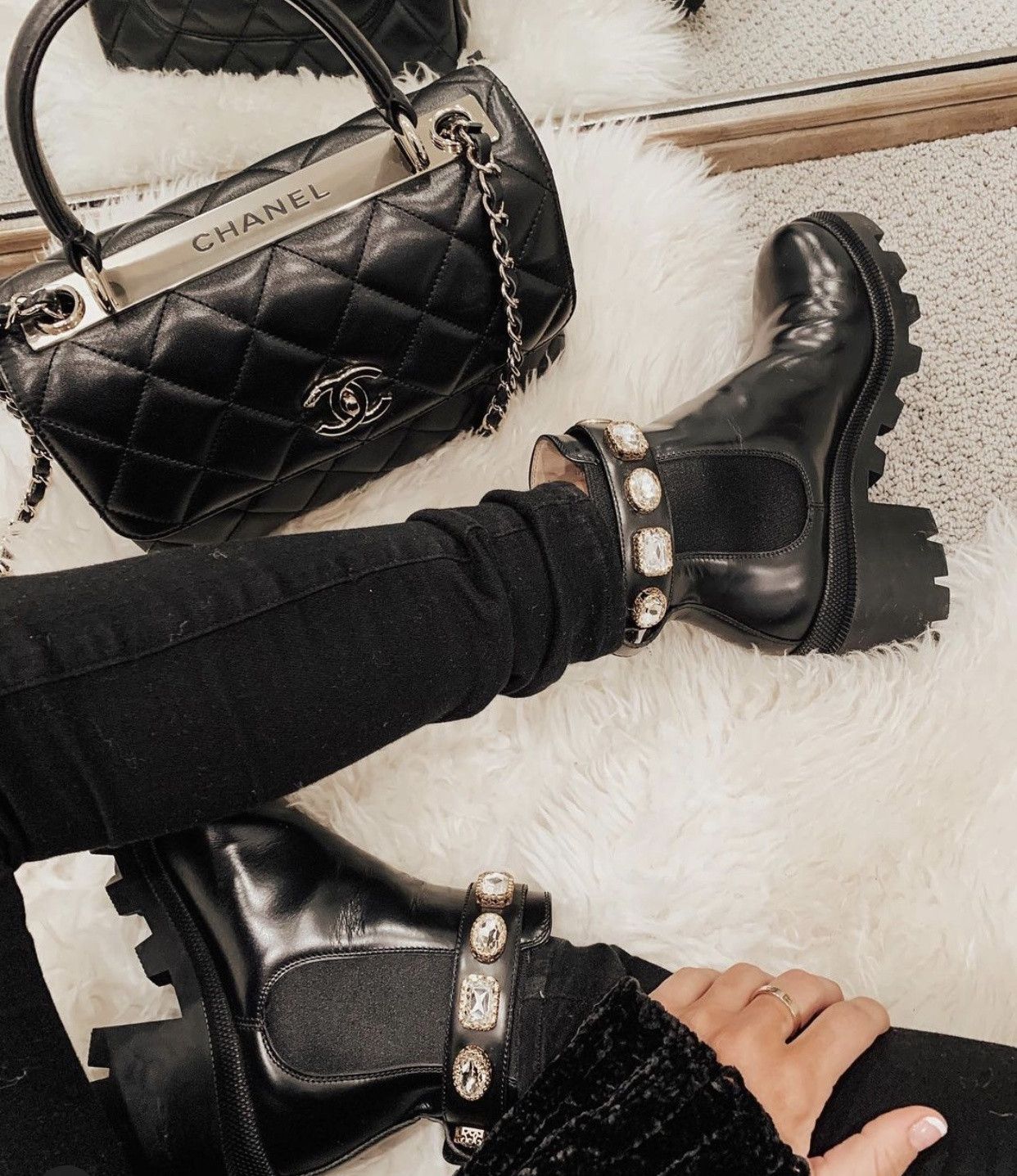 Gucci Calfskin Crystal GG Trip Chelsea Ankle Boots Size US 9 / IT 39 - 4 Thumbnail