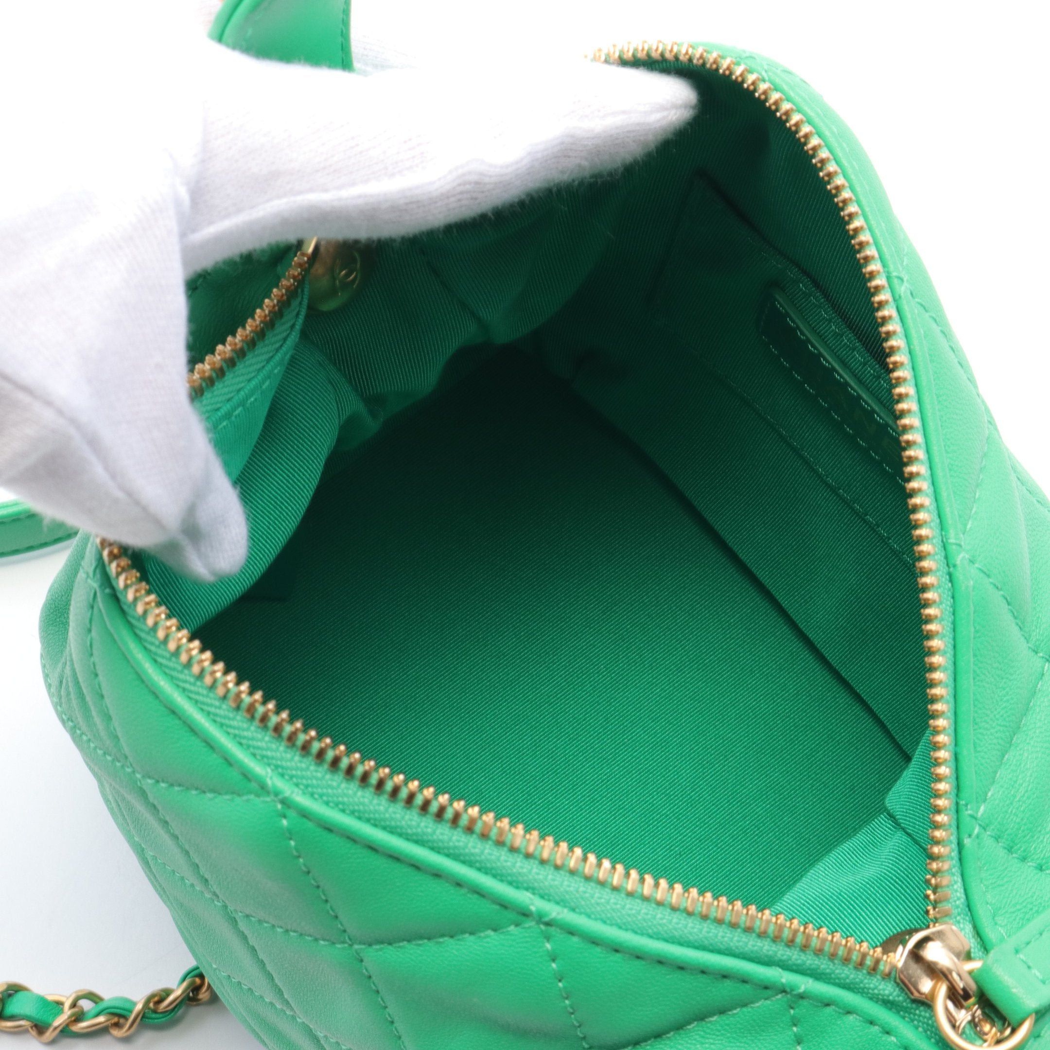 Chanel Chanel 19 Dizeneuf Matelasse Small Hobo Bag Chain Shoulder Leather Green Gold Hardware Size ONE SIZE - 3 Thumbnail
