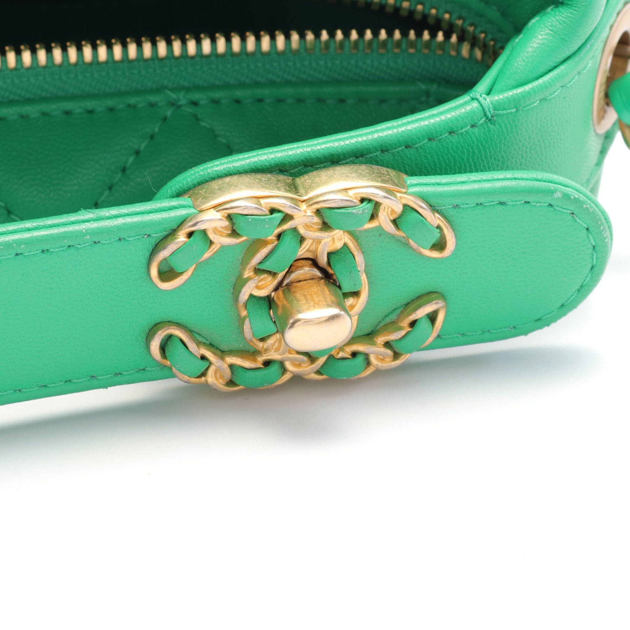 Chanel Chanel 19 Dizeneuf Matelasse Small Hobo Bag Chain Shoulder Leather Green Gold Hardware Size ONE SIZE - 7 Thumbnail