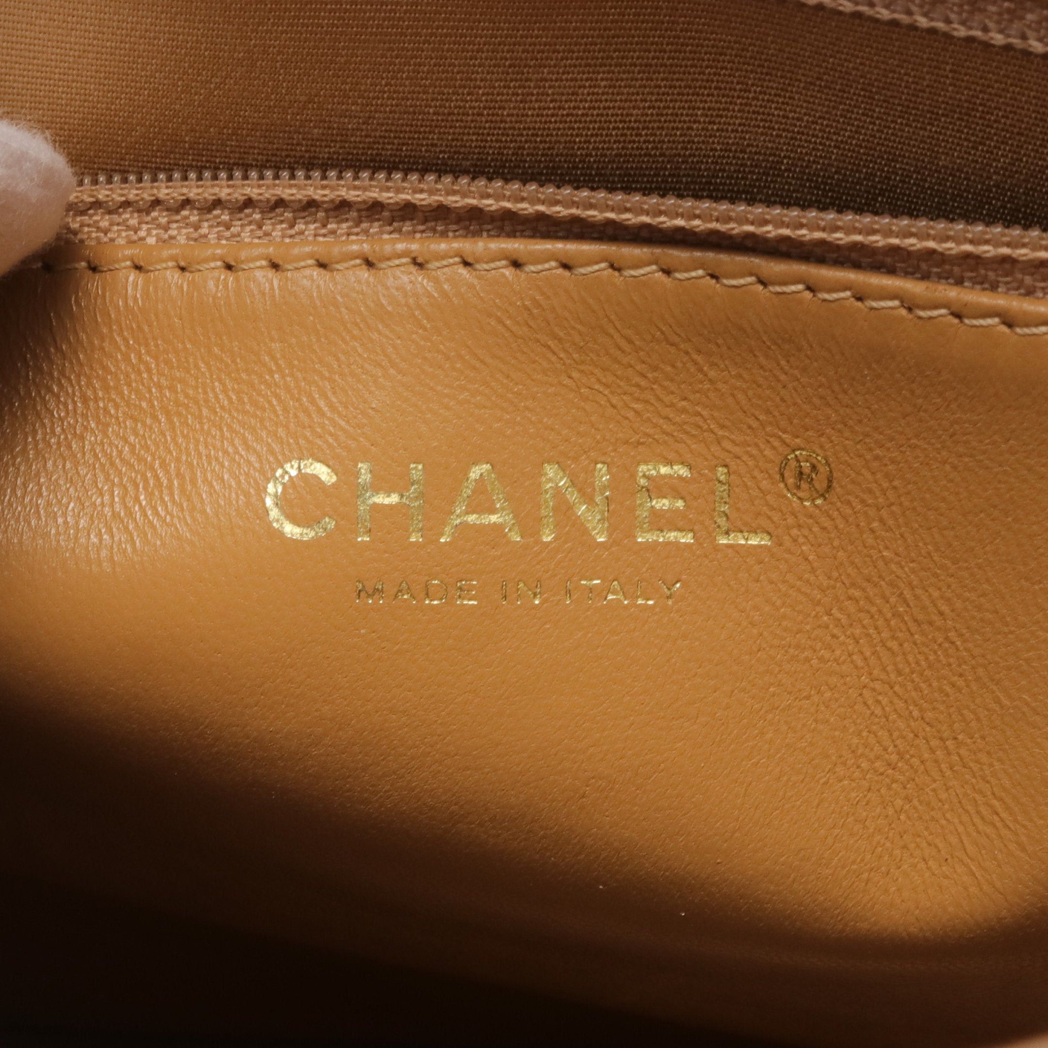 Chanel Chanel Reissue Tote Handbag Bag Caviar Skin Beige Gold Hardware Size ONE SIZE - 4 Thumbnail