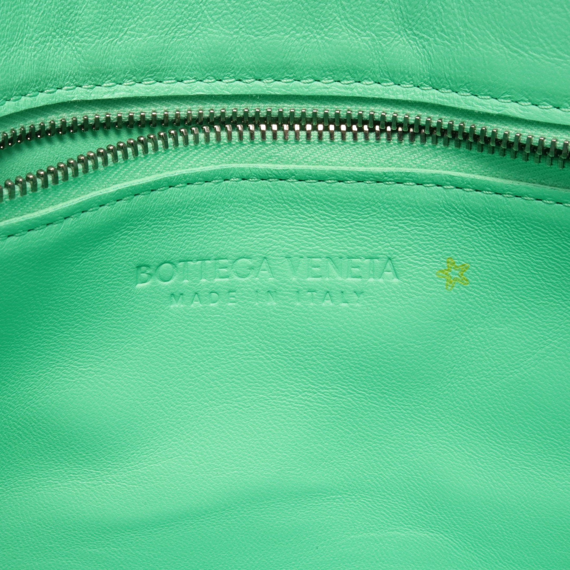 Bottega Veneta Bottega Veneta Cassette Crossbody Maxi Intrecciato Shoulder Bag Leather Green Size ONE SIZE - 4 Thumbnail