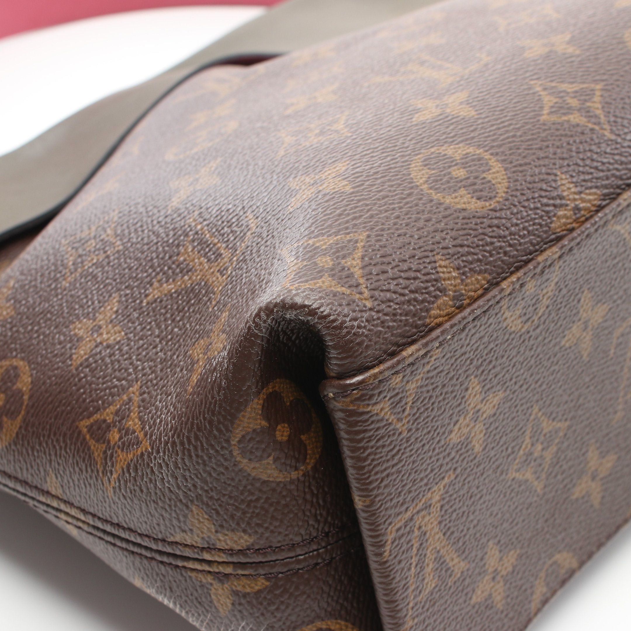 Louis Vuitton Louis Vuitton Tuileries Monogram One Shoulder Bag Leather Brown Khaki Green Size ONE SIZE - 8 Thumbnail