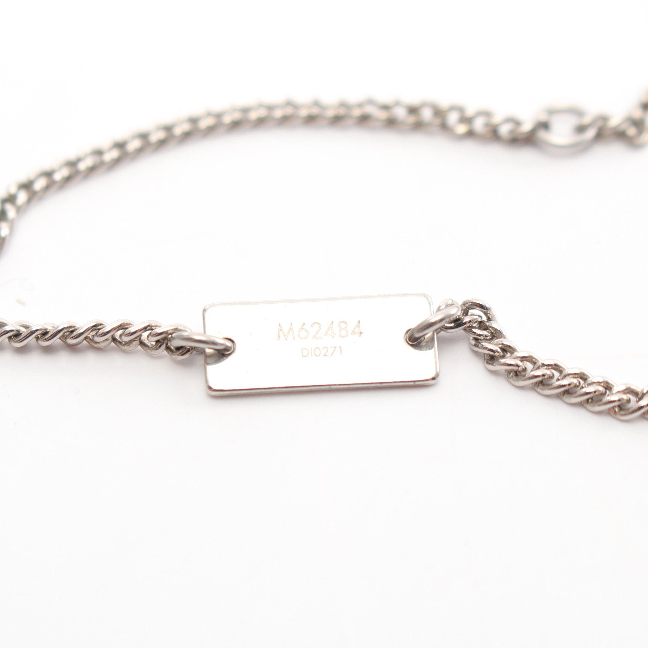 Louis Vuitton Louis Vuitton Locket Necklace Monogram Silver Size ONE SIZE - 7 Thumbnail