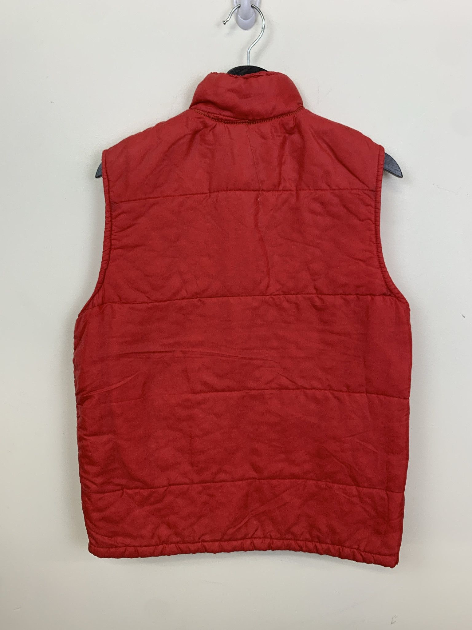 Vintage Vintage 1980s Red Puffer Snap Vest Size S Size US S / EU 44-46 / 1 - 2 Thumbnail