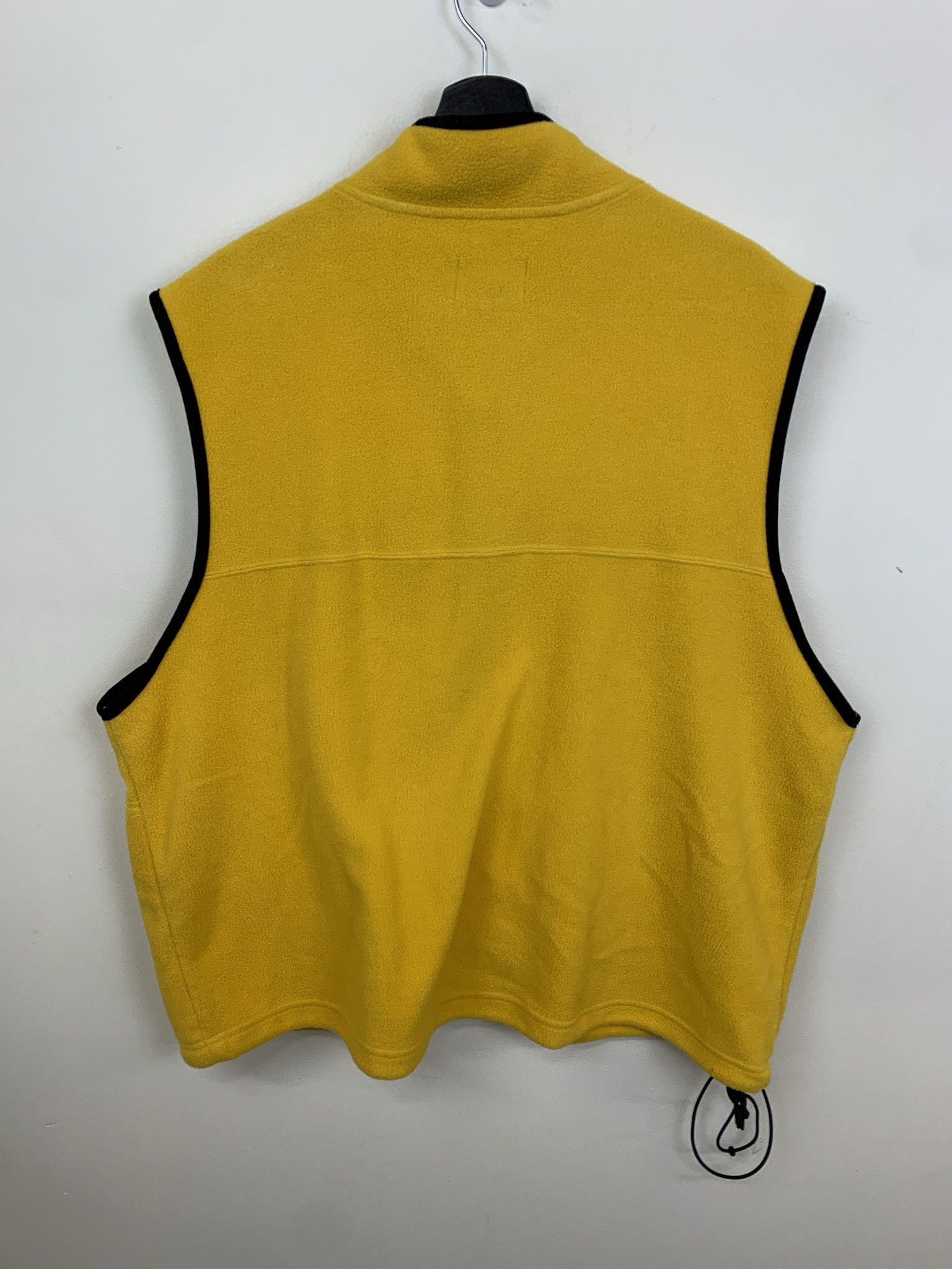 Vintage Vintage 1990s Black And Yellow Fleece Zip Vest Size XL Size US XL / EU 56 / 4 - 3 Thumbnail