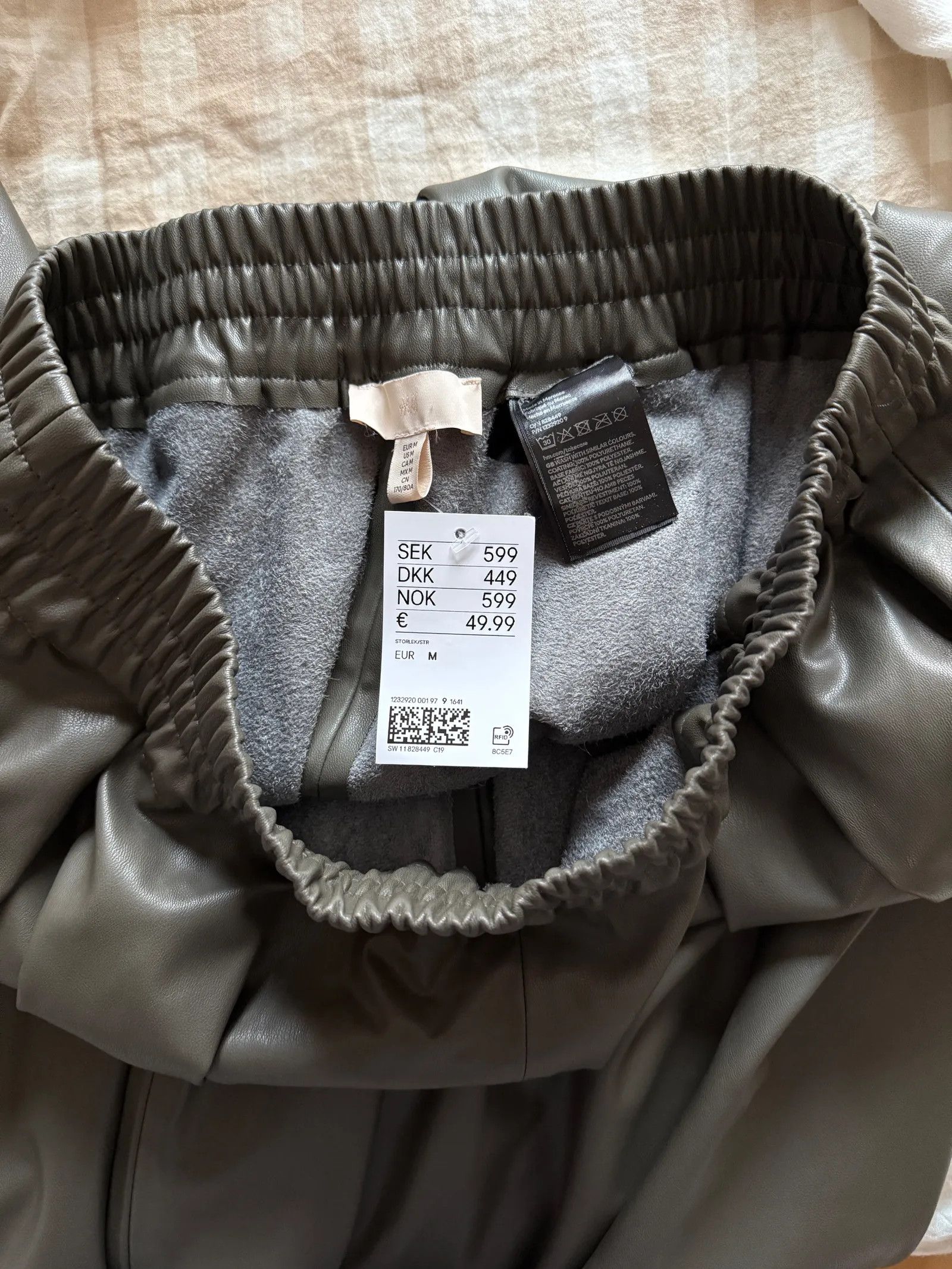 H&M H&M Conscious exclusive Skirt Size 28" / US 6 / IT 42 - 3 Thumbnail