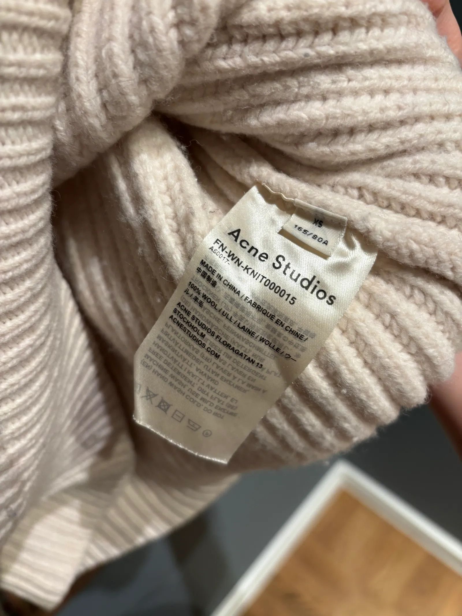 Acne Studios Acne Studios Sweater Size XS / US 0-2 / IT 36-38 - 3 Thumbnail