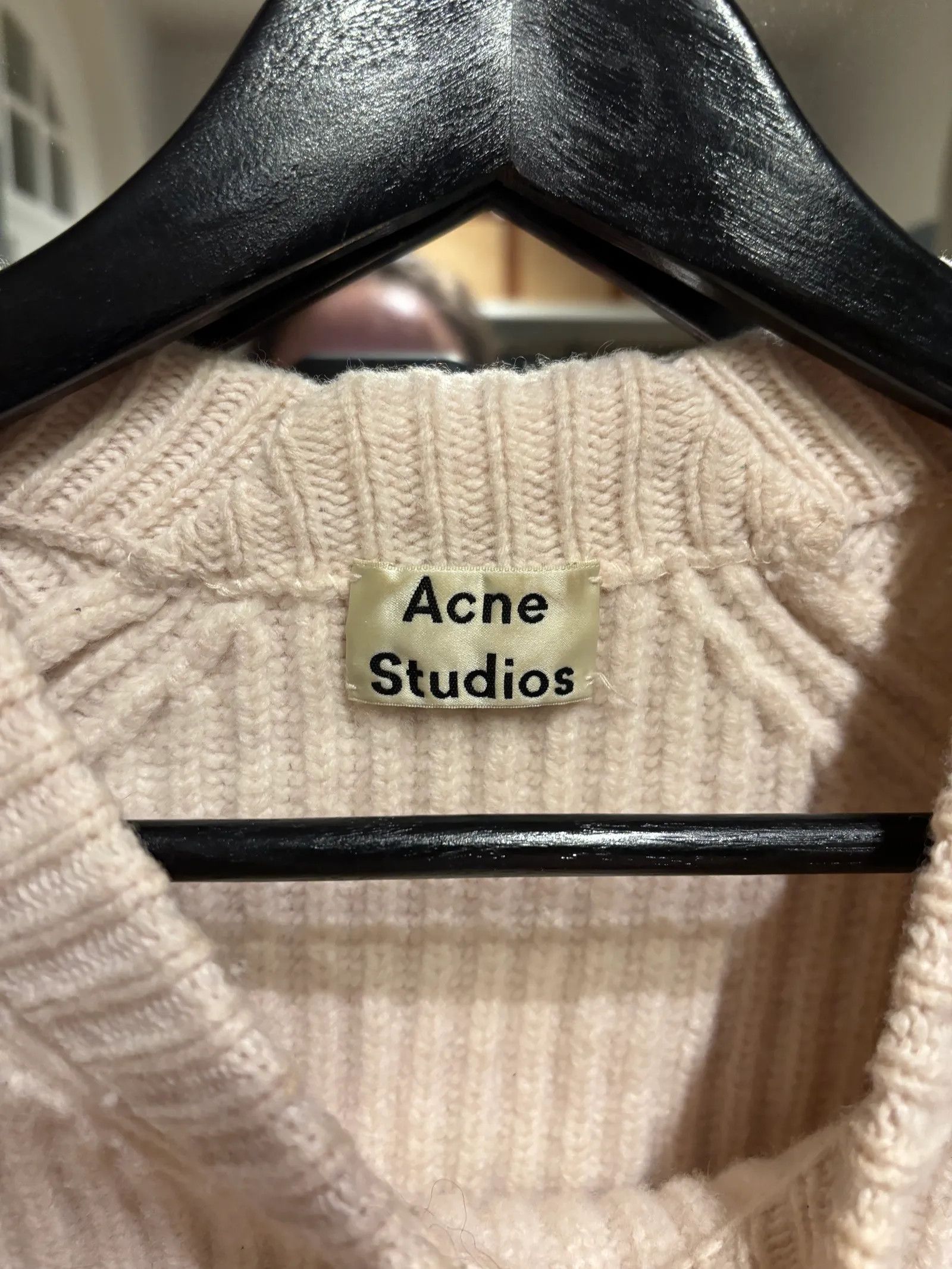 Acne Studios Acne Studios Sweater Size XS / US 0-2 / IT 36-38 - 2 Thumbnail