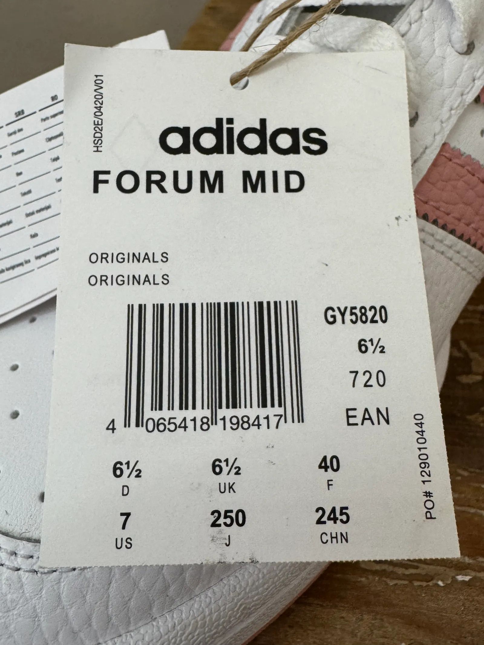 Adidas Adidas Sneakers Size US 10 / IT 40 - 2 Thumbnail