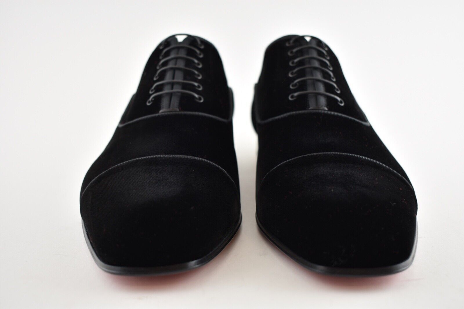 Greggo Flat Velours