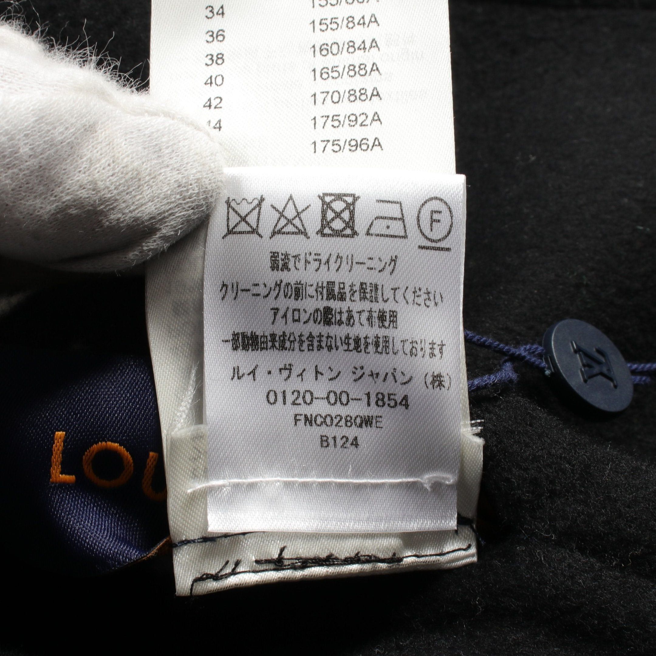Louis Vuitton Louis Vuitton Monogram Coat Wool Silk Black White Hooded Reversible Size ONE SIZE - 6 Thumbnail