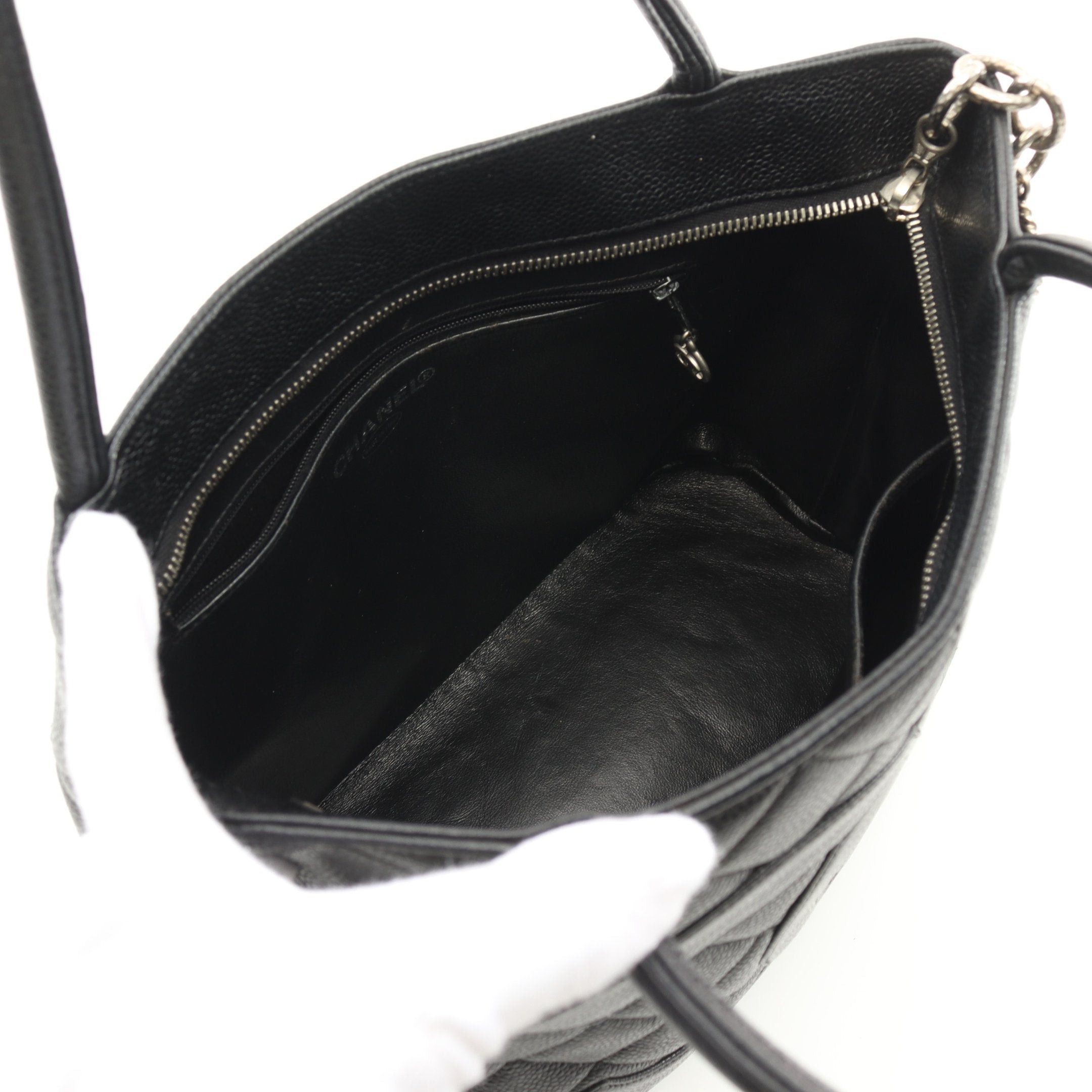 Chanel Chanel Reissue Tote Handbag Bag Caviar Skin Black Silver Hardware Size ONE SIZE - 3 Thumbnail