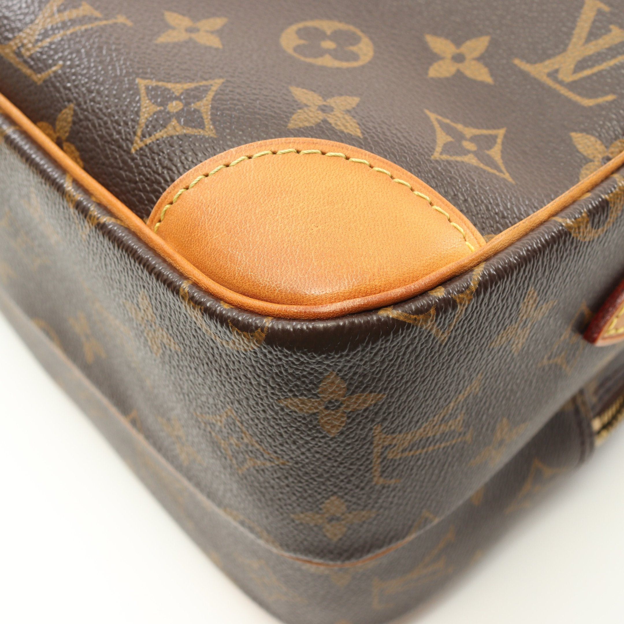Louis Vuitton Louis Vuitton Nil Monogram Shoulder Bag Leather Brown Size ONE SIZE - 6 Thumbnail