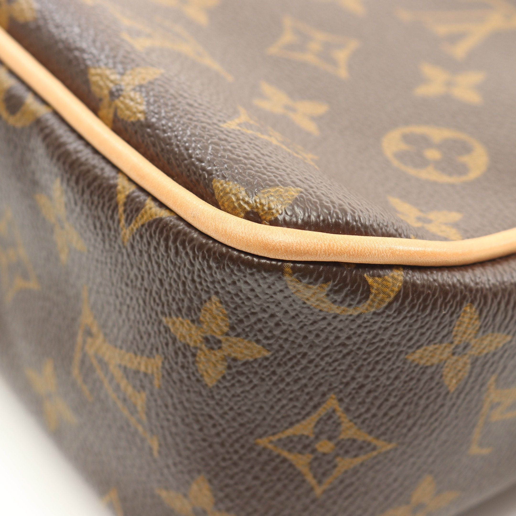 Louis Vuitton Louis Vuitton Hudson Pm Monogram Shoulder Bag Leather Brown Size ONE SIZE - 8 Thumbnail