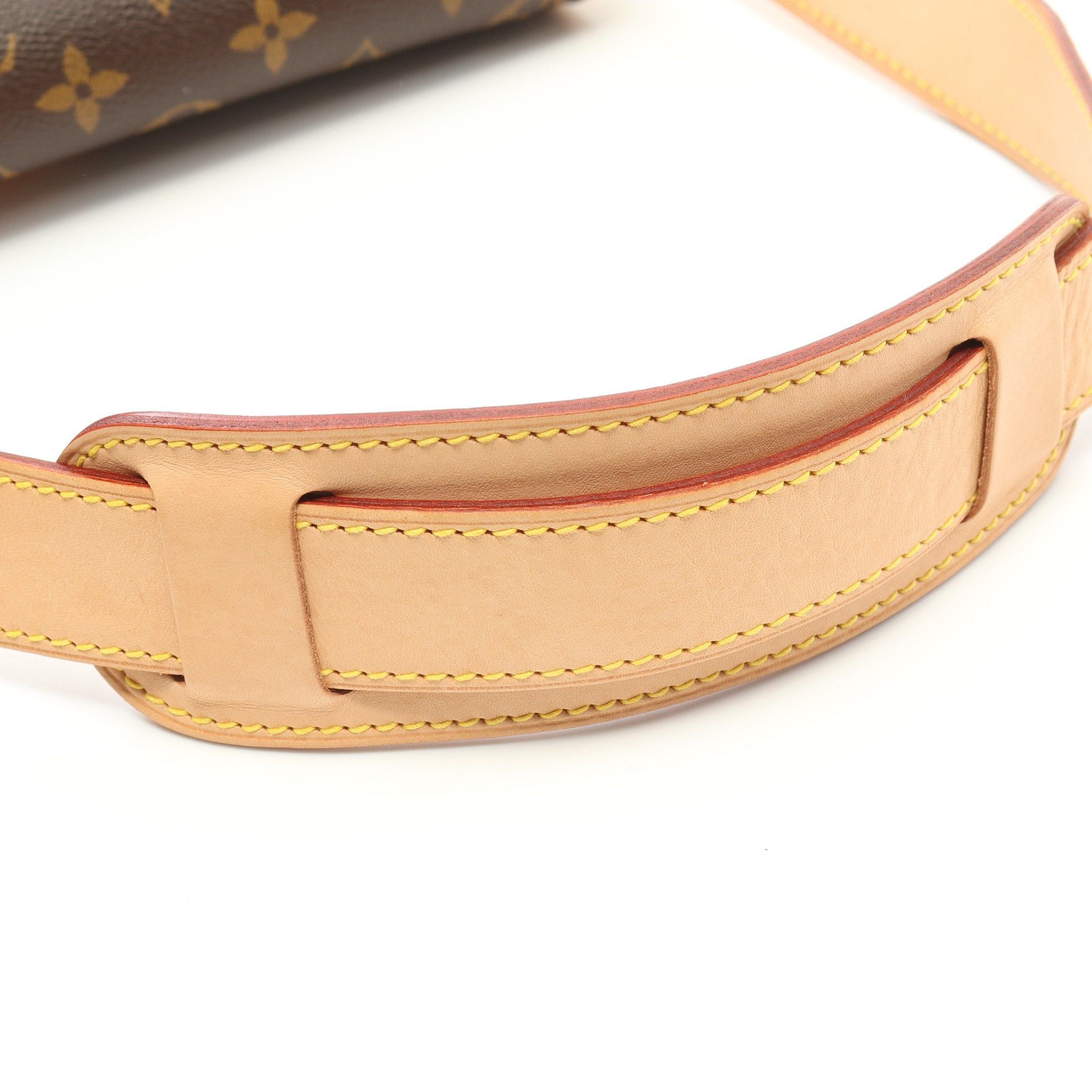 Louis Vuitton Louis Vuitton Hudson Pm Monogram Shoulder Bag Leather Brown Size ONE SIZE - 7 Thumbnail
