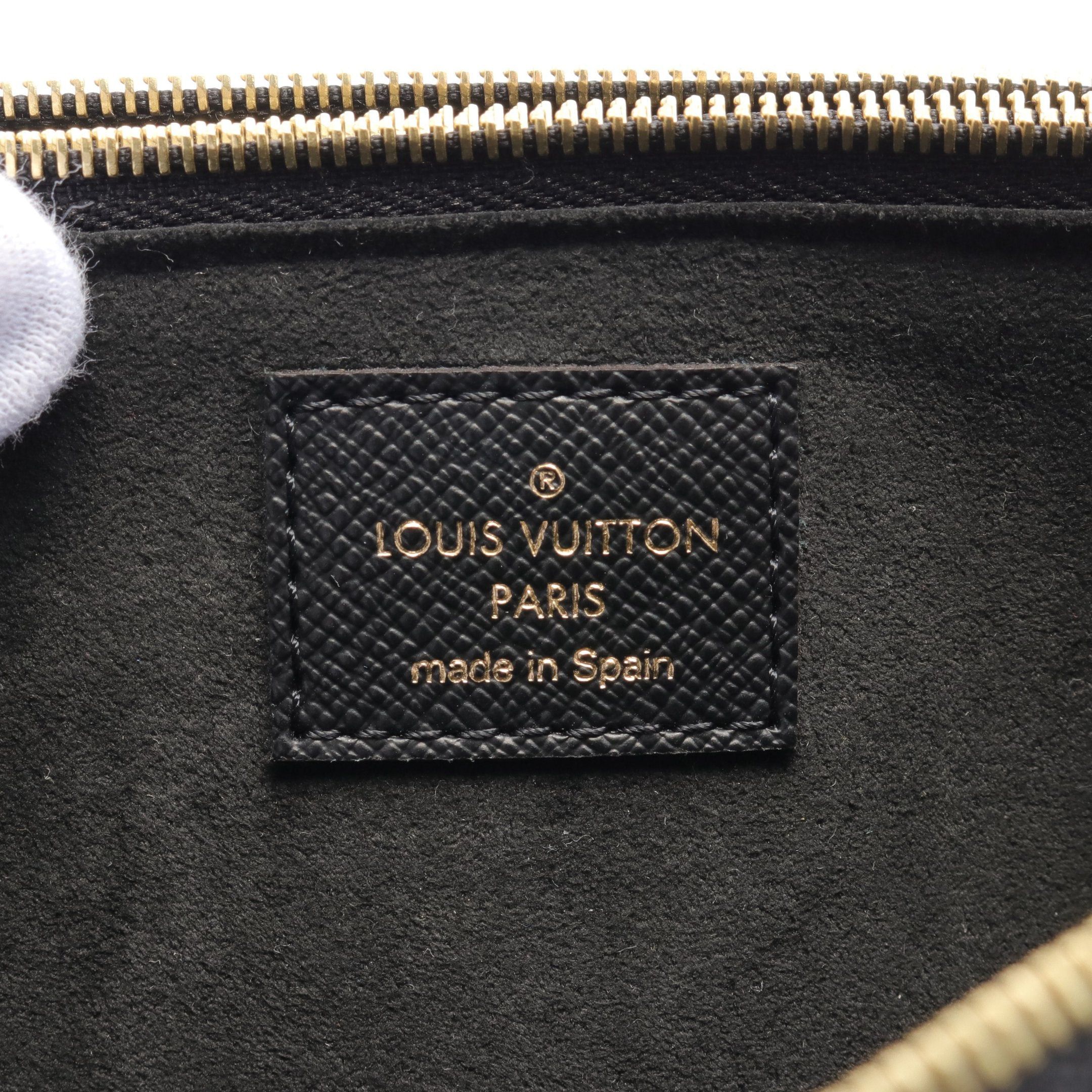 Louis Vuitton Louis Vuitton Pochette Double Zip Giant Monogram Jungle Chain Shoulder Bag Black Multicolor Size ONE SIZE - 4 Thumbnail