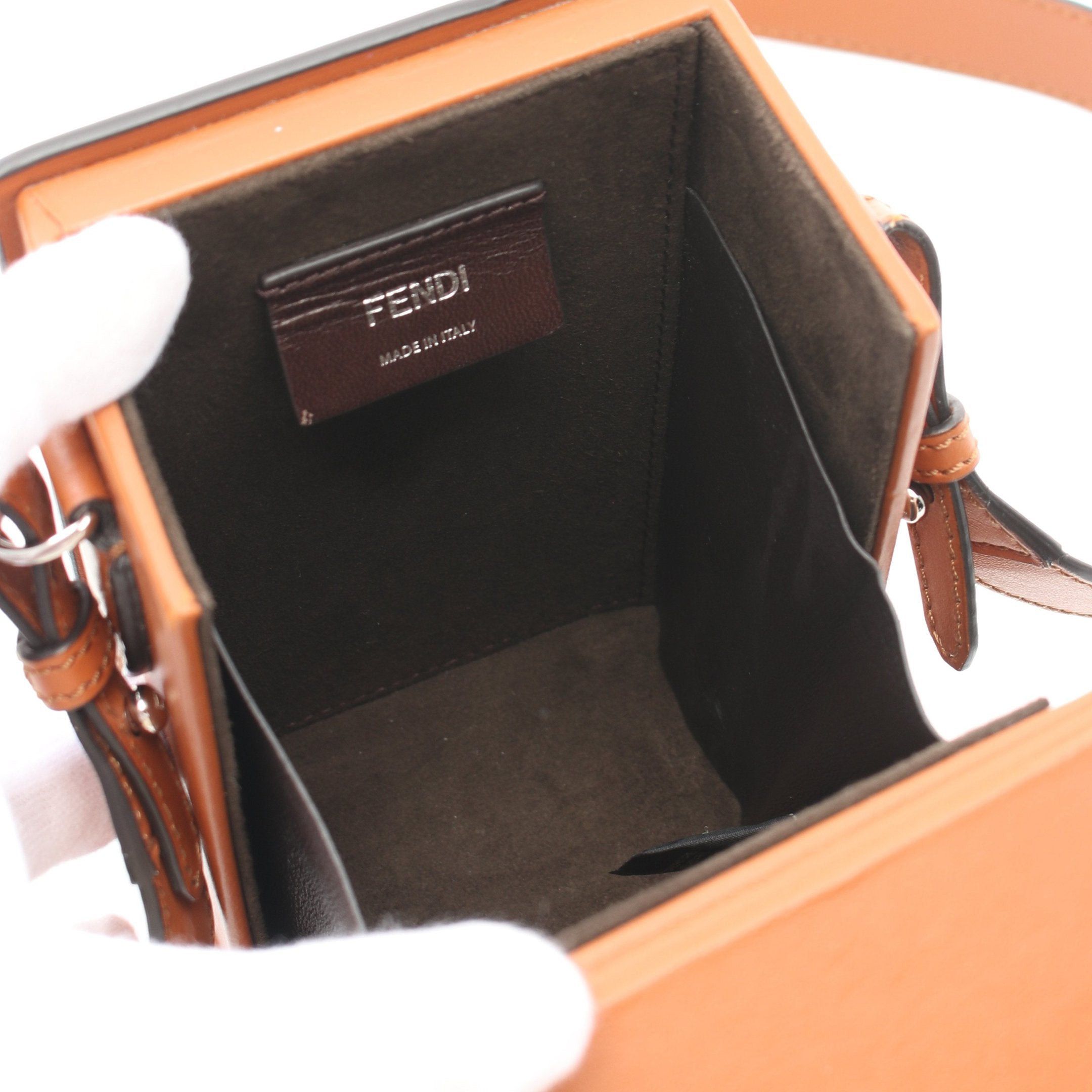 Fendi Fendi Box Shoulder Bag Leather Light Brown Size ONE SIZE - 3 Thumbnail