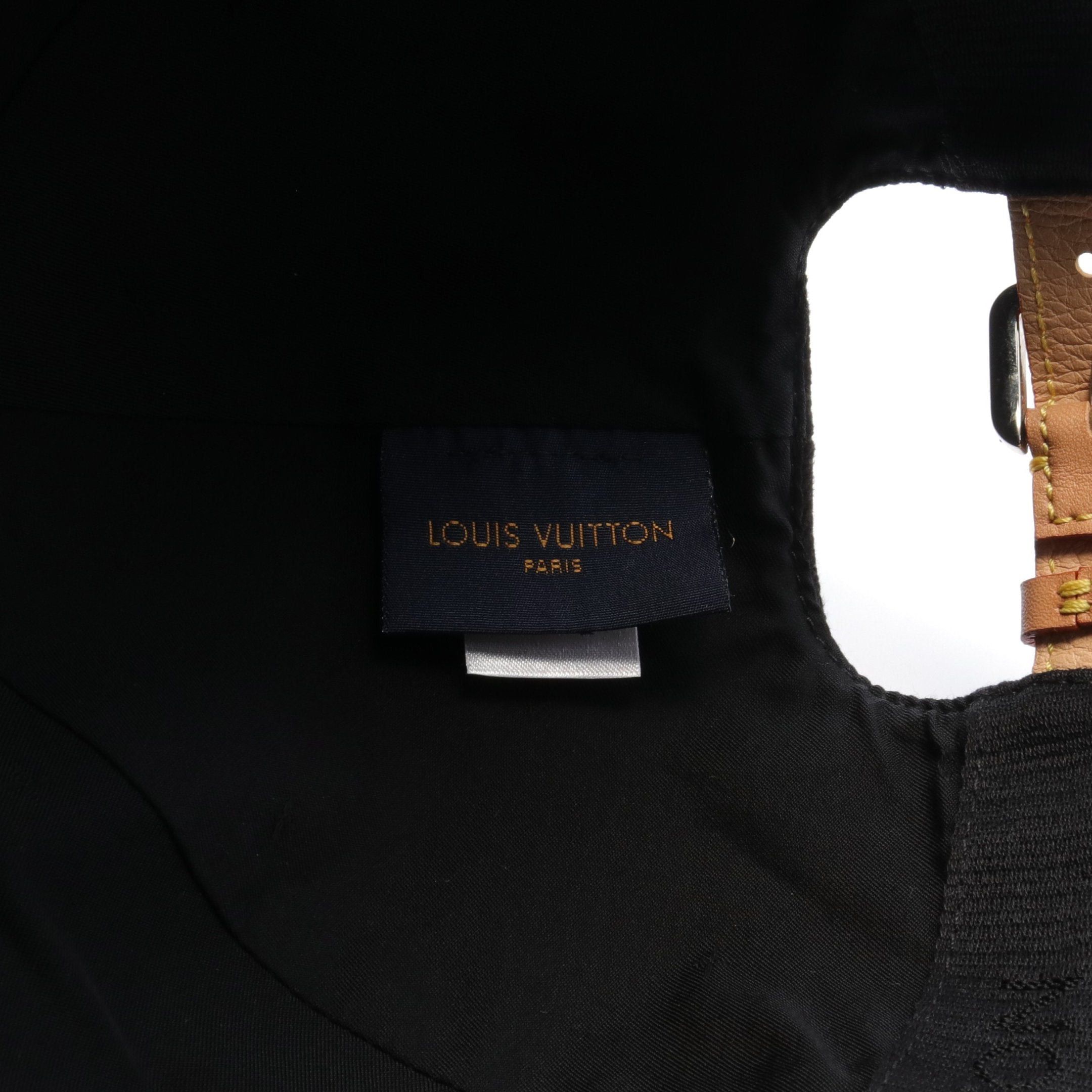 Louis Vuitton Louis Vuitton Monogram Essential Cap Cotton Black Size ONE SIZE - 4 Thumbnail