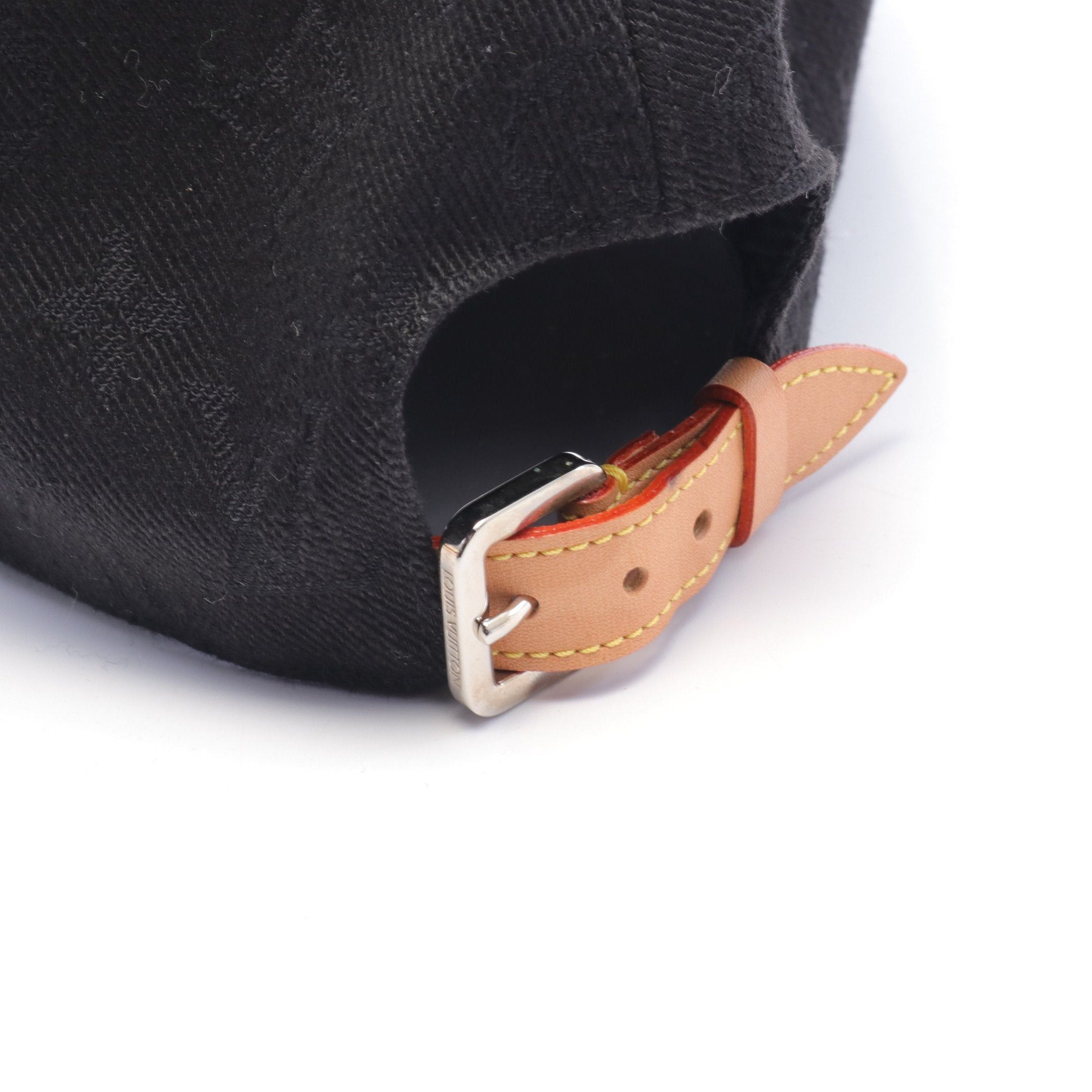 Louis Vuitton Louis Vuitton Monogram Essential Cap Cotton Black Size ONE SIZE - 8 Thumbnail