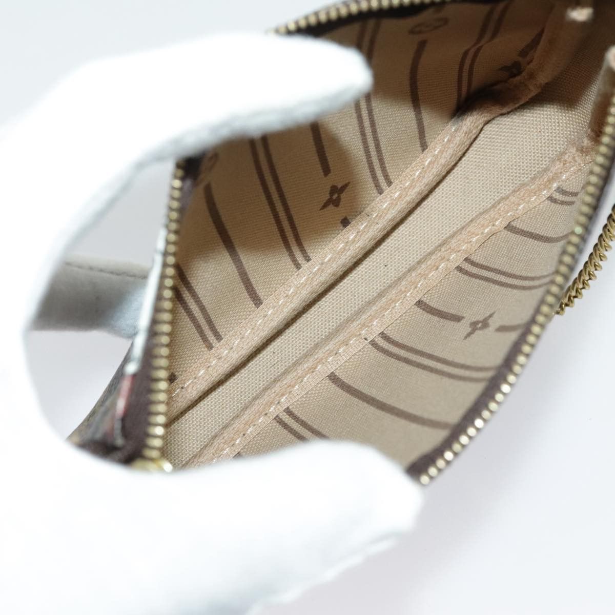 Louis Vuitton Louis Vuitton Pochette Accessoire clutch Size ONE SIZE - 13 Thumbnail