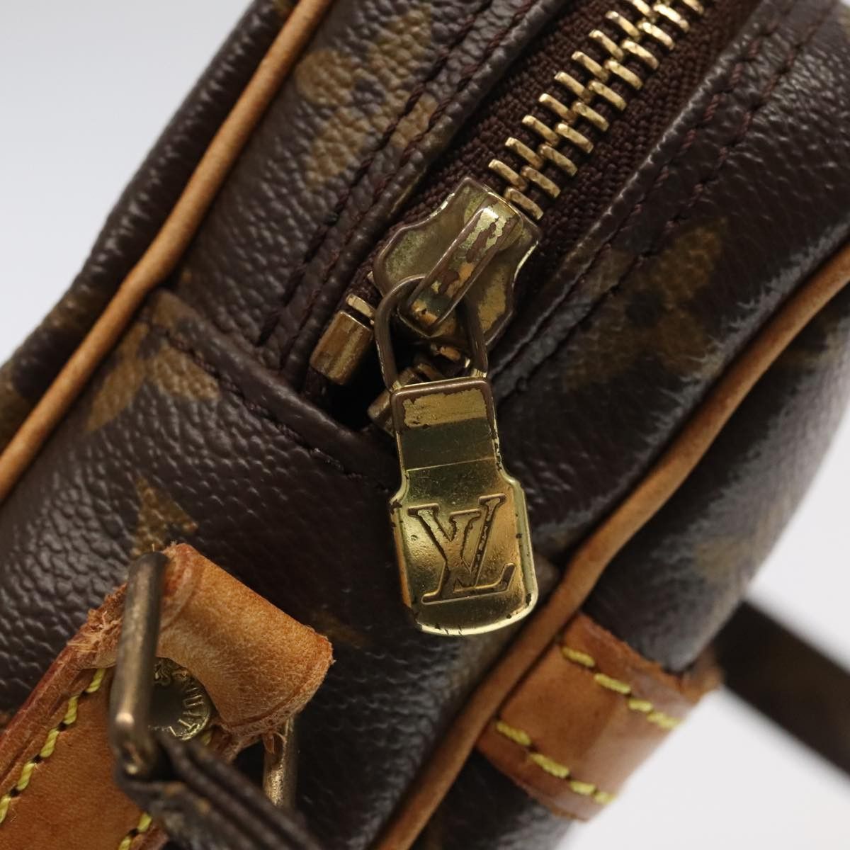 Louis Vuitton Danube Brown Canvas Shoulder Bag (Pre-Owned) Size ONE SIZE - 15 Thumbnail
