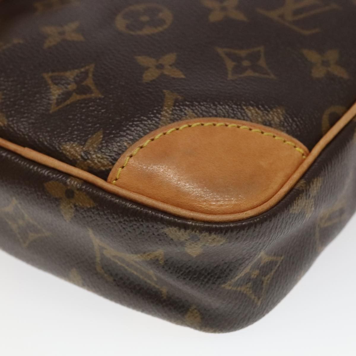 Louis Vuitton Danube Brown Canvas Shoulder Bag (Pre-Owned) Size ONE SIZE - 12 Thumbnail