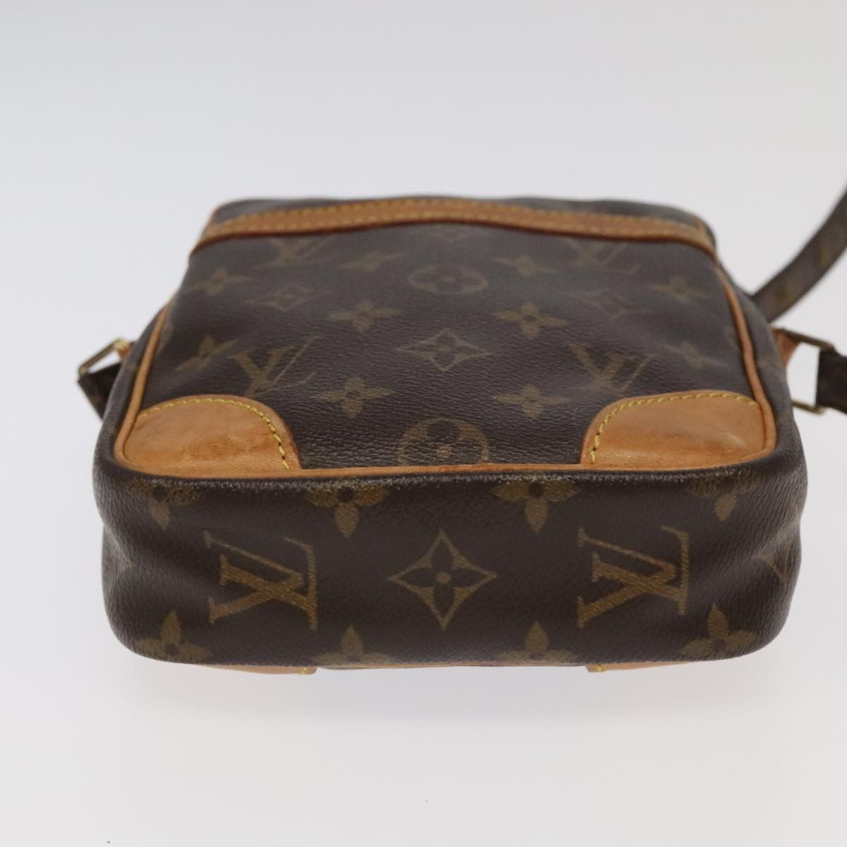 Louis Vuitton Danube Brown Canvas Shoulder Bag (Pre-Owned) Size ONE SIZE - 9 Thumbnail