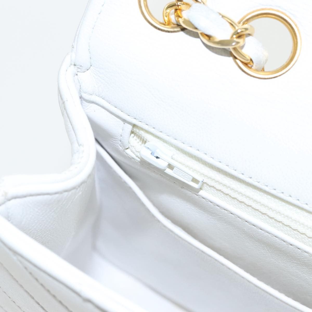 Chanel Demi Lune White Leather Shoulder Bag (Pre-Owned) Size ONE SIZE - 11 Thumbnail
