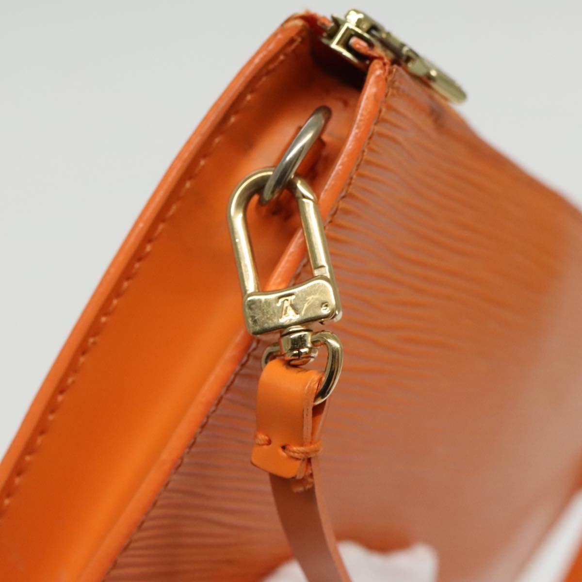 Louis Vuitton Pochette Accessoire Orange Leather Clutch Bag (Pre-Owned) Size ONE SIZE - 9 Thumbnail