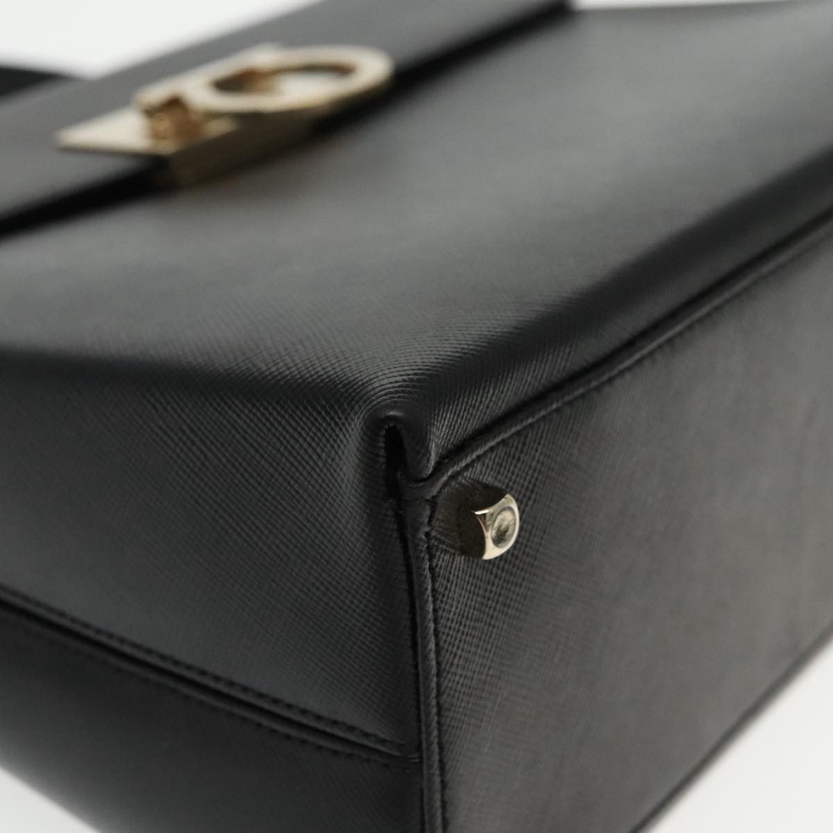 Salvatore Ferragamo Gancini Black Leather Handbag (Pre-Owned) Size ONE SIZE - 7 Thumbnail