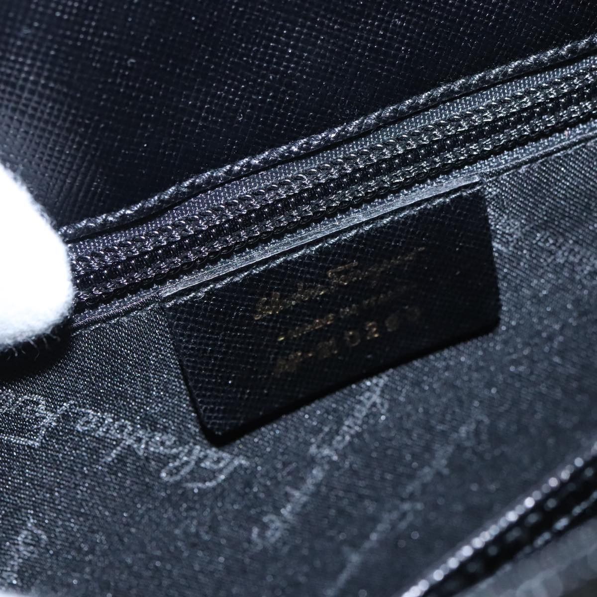 Salvatore Ferragamo Gancini Black Leather Handbag (Pre-Owned) Size ONE SIZE - 11 Thumbnail
