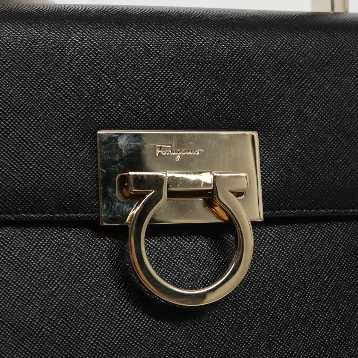 Salvatore Ferragamo Gancini Black Leather Handbag (Pre-Owned) Size ONE SIZE - 20 Thumbnail