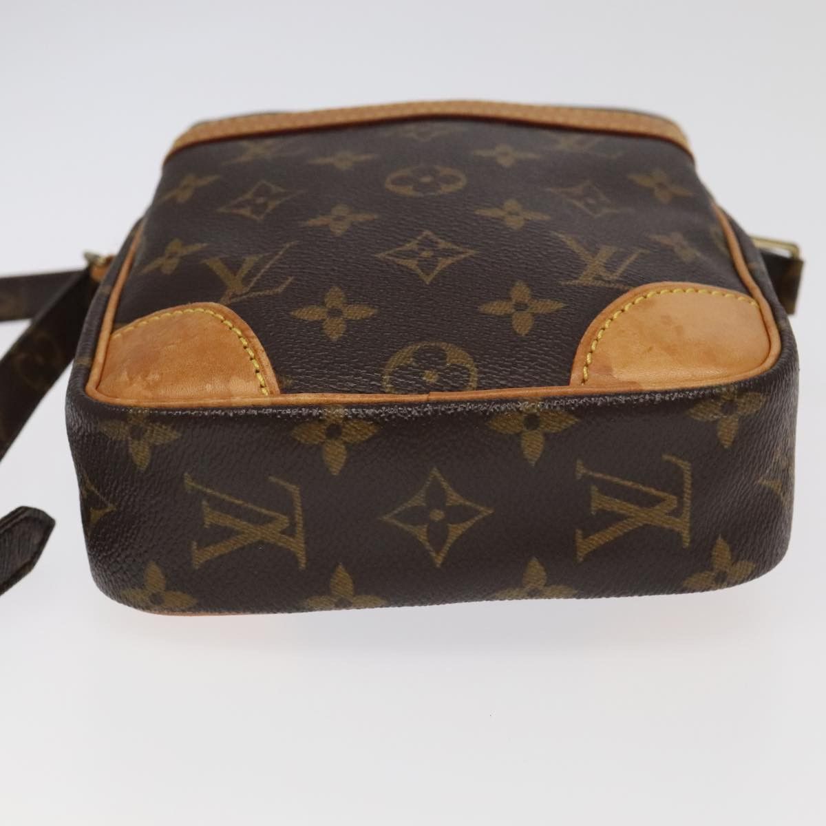 Louis Vuitton Danube Brown Canvas Shoulder Bag (Pre-Owned) Size ONE SIZE - 5 Thumbnail
