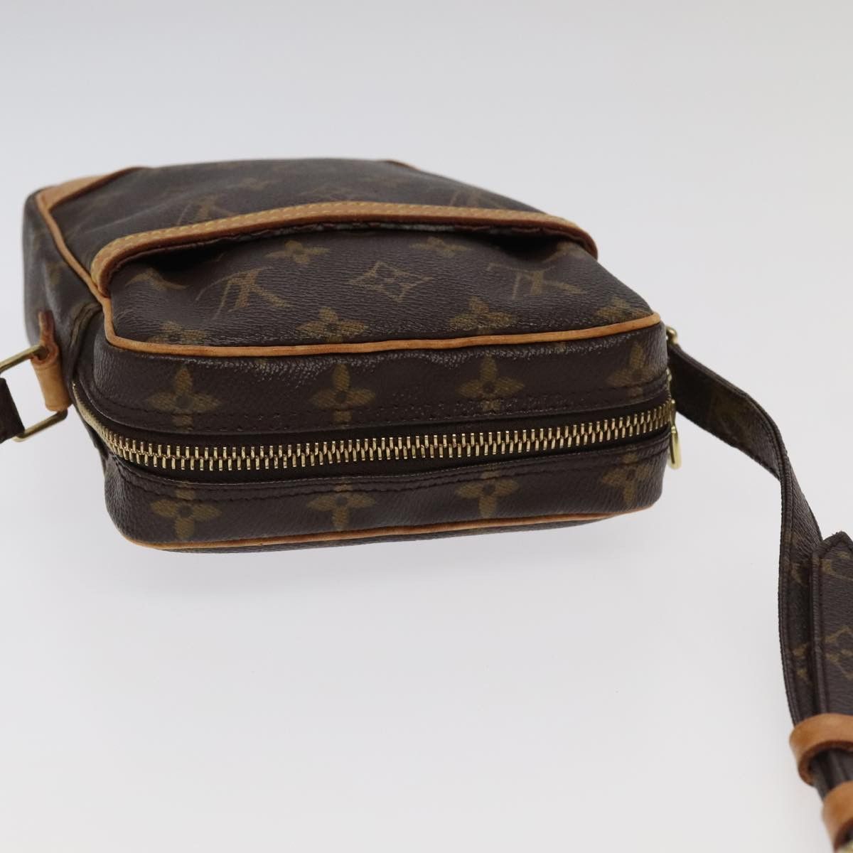 Louis Vuitton Danube Brown Canvas Shoulder Bag (Pre-Owned) Size ONE SIZE - 13 Thumbnail