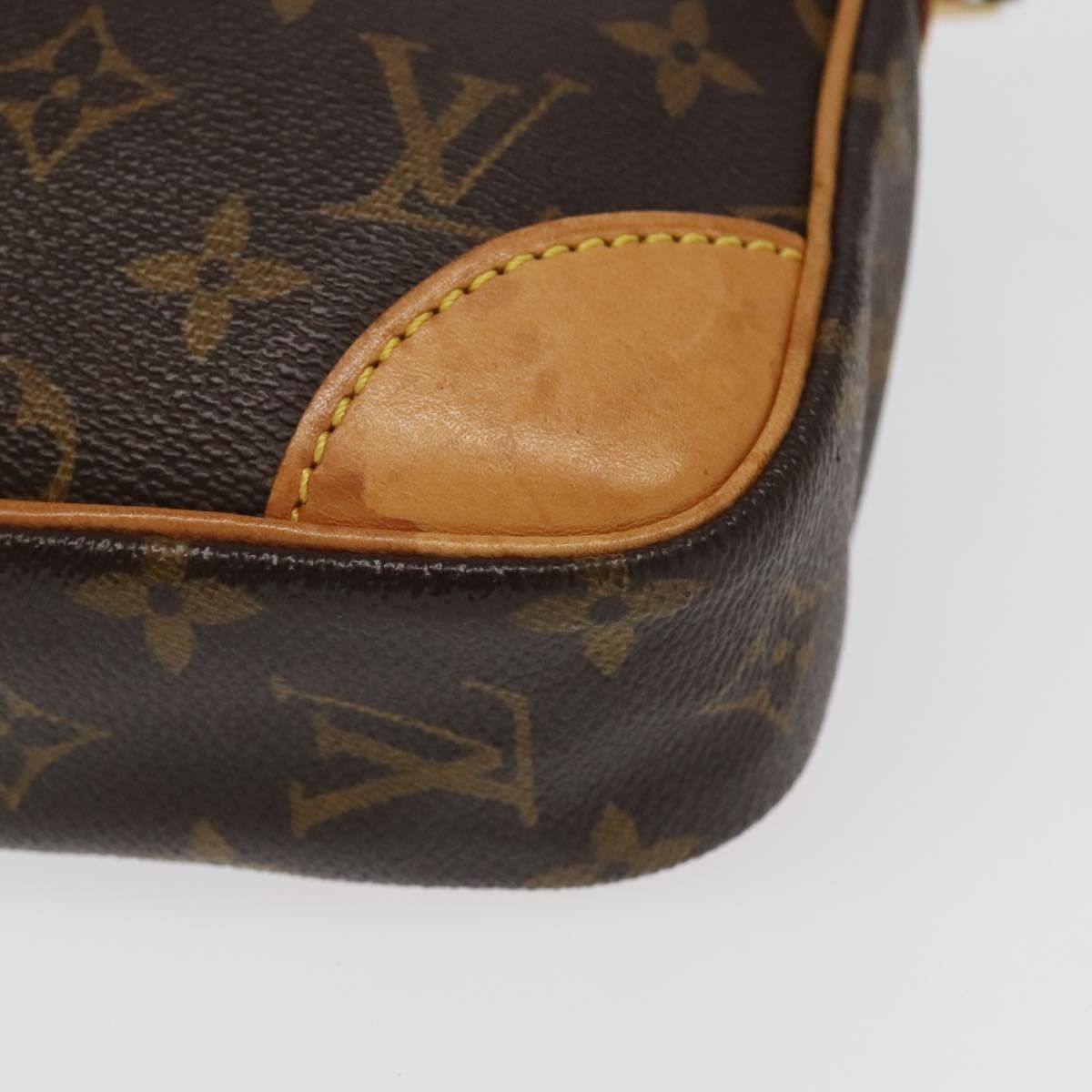 Louis Vuitton Danube Brown Canvas Shoulder Bag (Pre-Owned) Size ONE SIZE - 17 Thumbnail