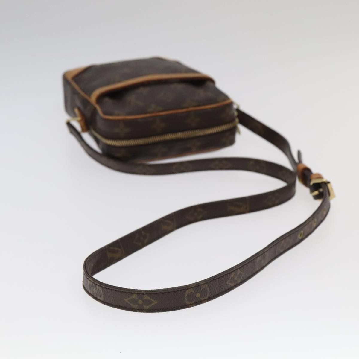 Louis Vuitton Danube Brown Canvas Shoulder Bag (Pre-Owned) Size ONE SIZE - 4 Thumbnail