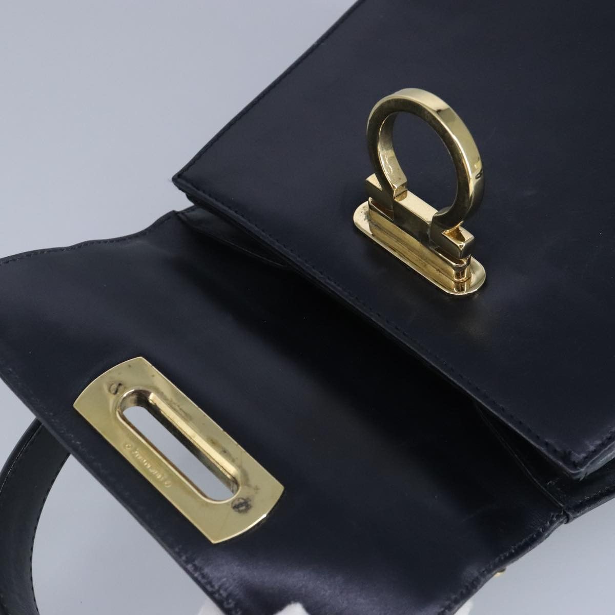 Salvatore Ferragamo Gancini Navy Leather Handbag (Pre-Owned) Size ONE SIZE - 15 Thumbnail