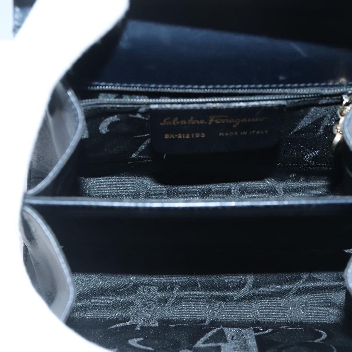 Salvatore Ferragamo Gancini Navy Leather Handbag (Pre-Owned) Size ONE SIZE - 17 Thumbnail