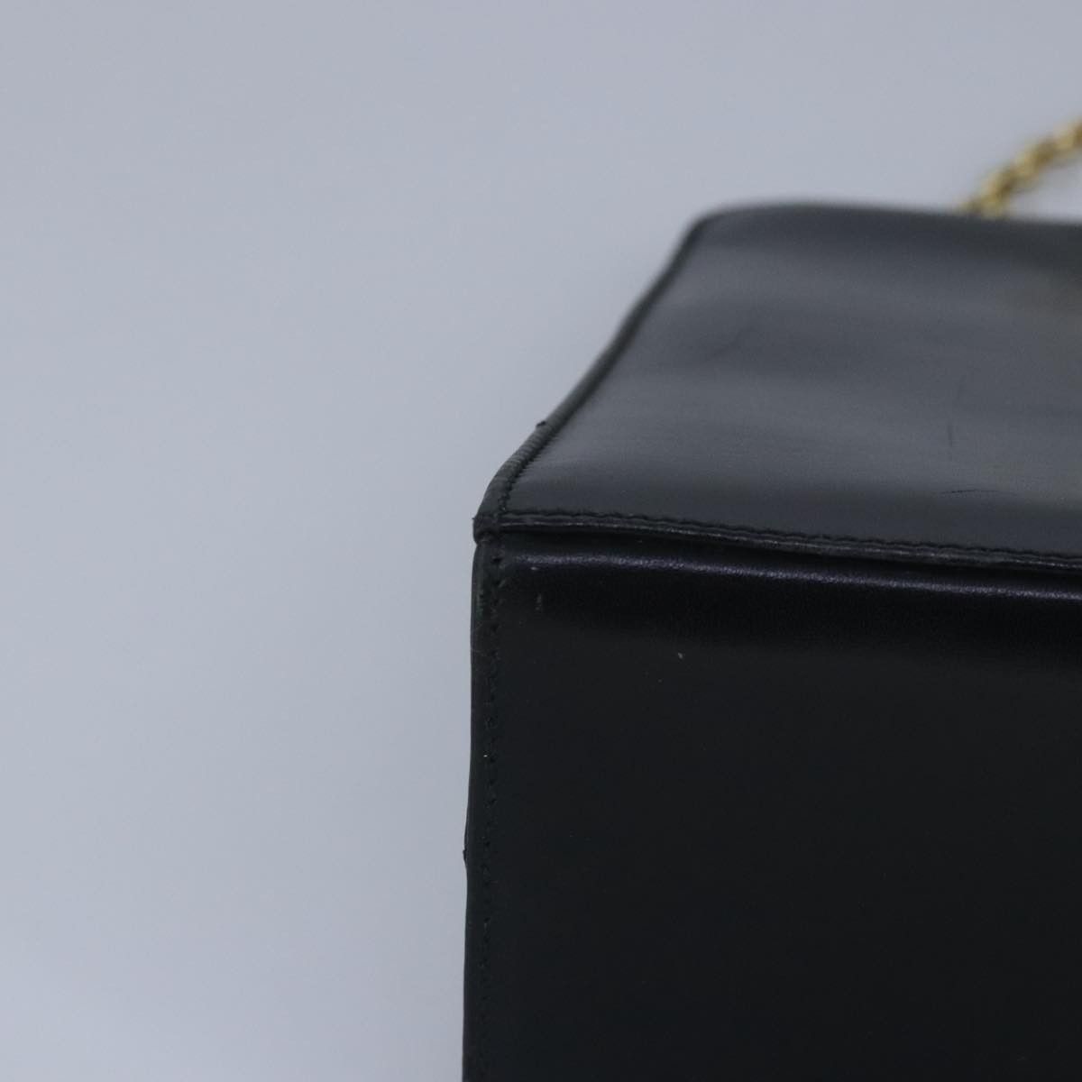 Salvatore Ferragamo Gancini Black Leather Handbag (Pre-Owned) Size ONE SIZE - 10 Thumbnail